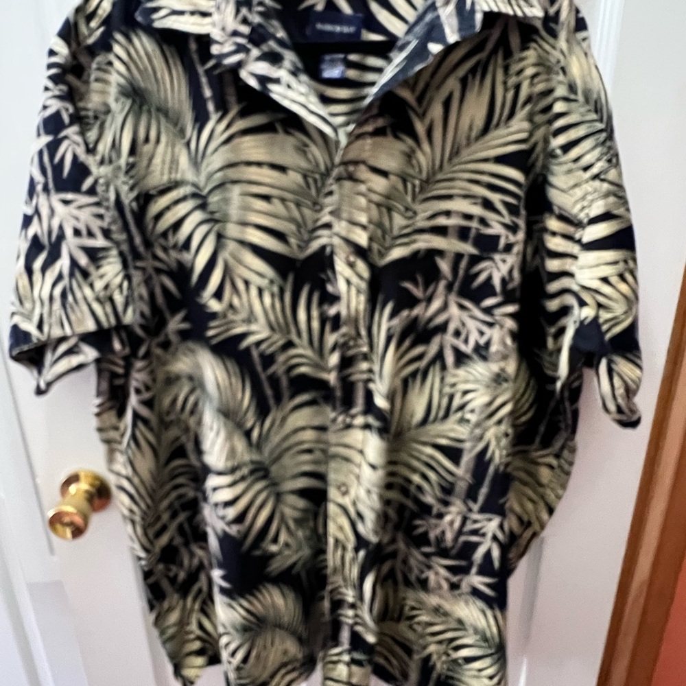 Harbor Bay Tropical Leaf Print Shirt